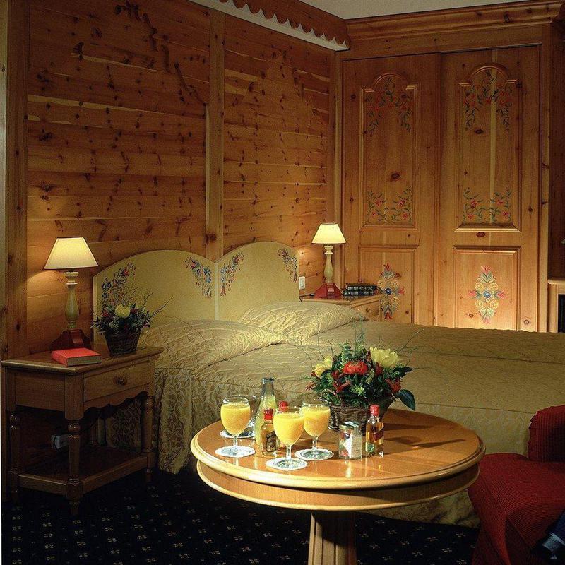 Edelweiss Manotel Geneva Bilik gambar